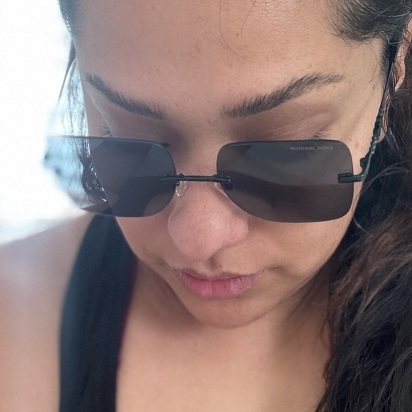 🆕 Michael Kors Quèbec Glasses - Picture 7 of 8